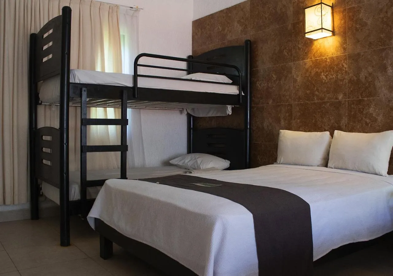 Tukan Hotel Playa Del Carmen