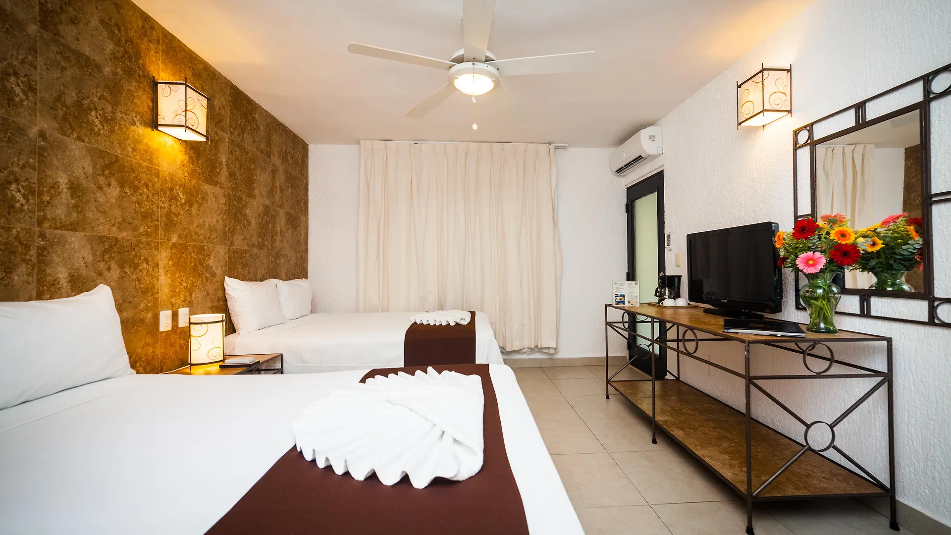 Tukan Hotel Playa Del Carmen 4*,