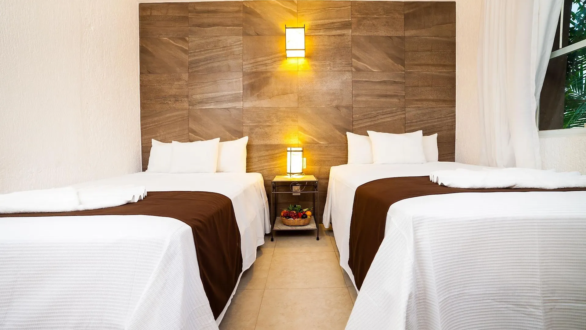 Tukan Hotel פלאייה דל כרמן