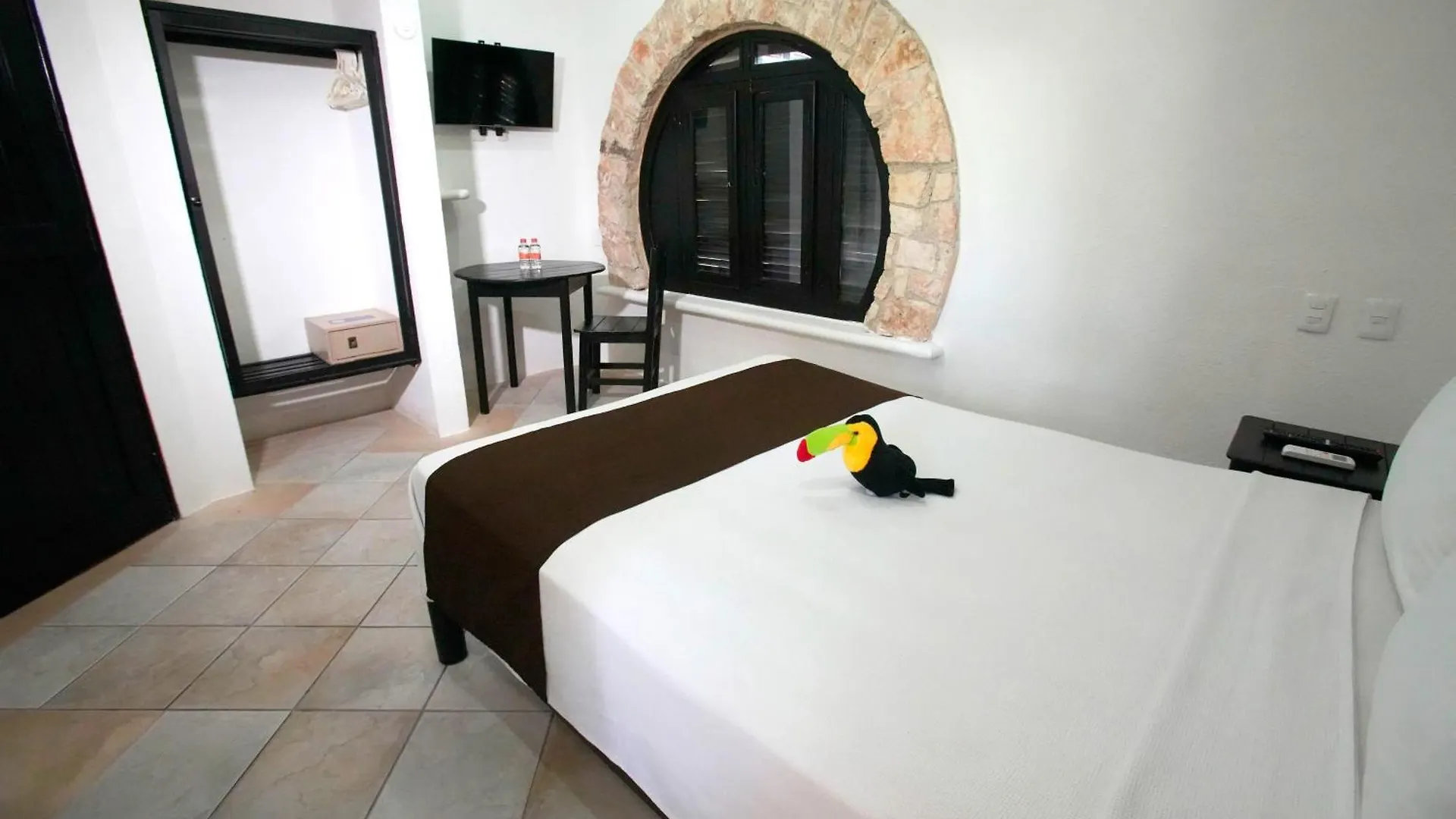 Tukan Hotel פלאייה דל כרמן